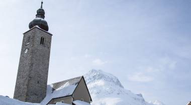 Kirchturm in Zuers